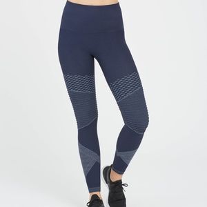 SPANX Look at Me Now Seamless Moto Leggings, Indigo Sky Size Medium